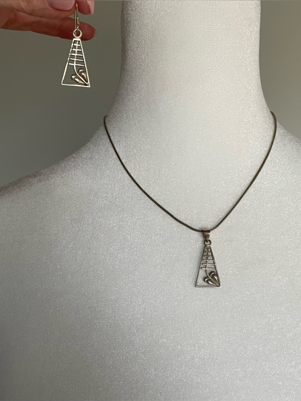 Art Nouveau/Prairie/Glasgow/Macintosh Sterling Necklace and Earrings Set NWOT - Picture 5 of 8